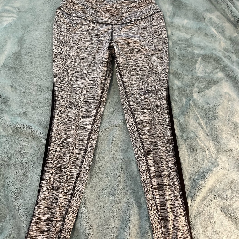 Eddie Bauer size Medium womens leggings